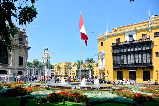 Peerú en 15 días - Plaza Armas Lima